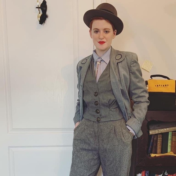 Meet your Posher, Maureen - Picture 3 of 6